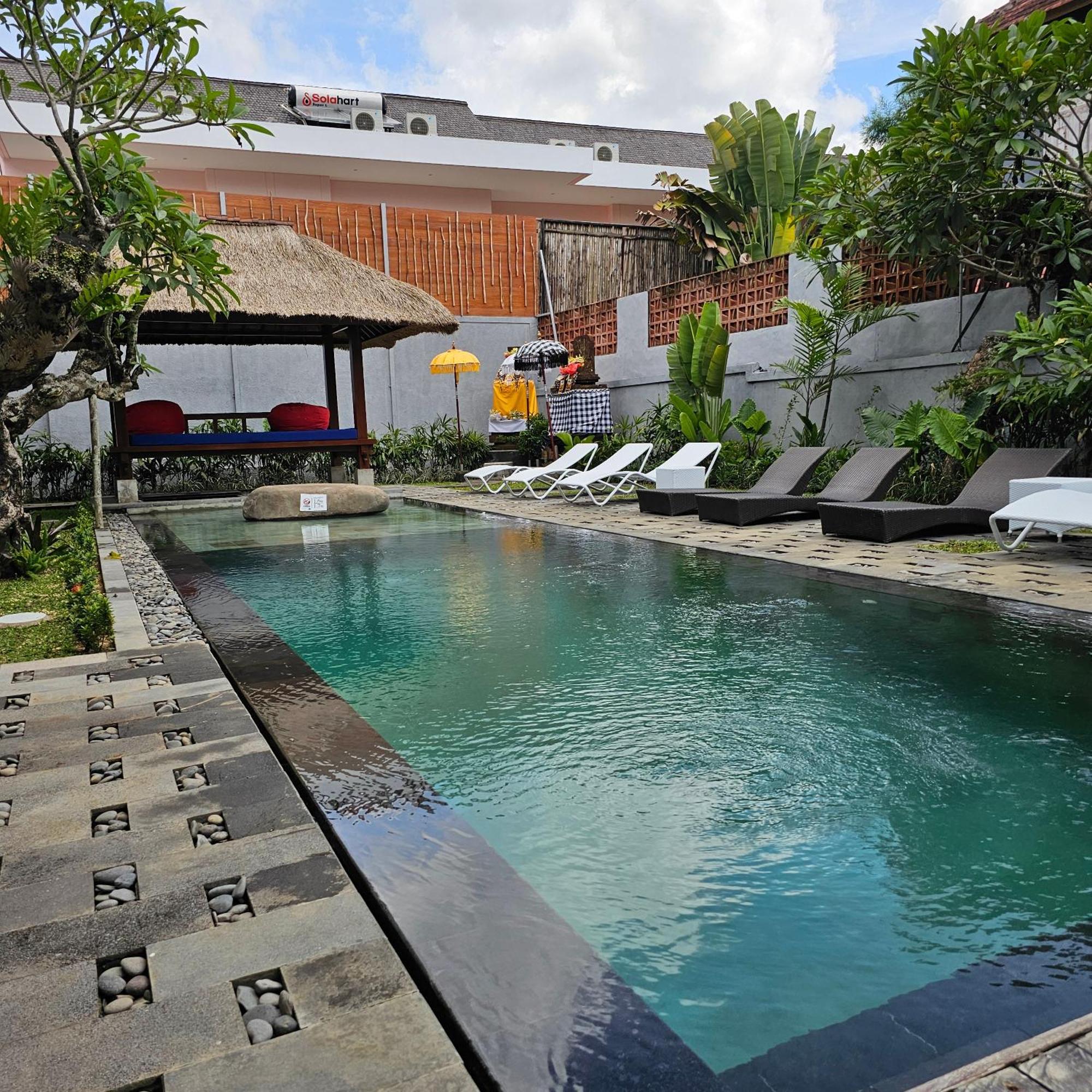 Chandi Hotel Ubud Exterior foto